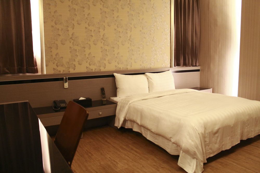 Military 75 Hotel Ταϊχούνγκ Εξωτερικό φωτογραφία