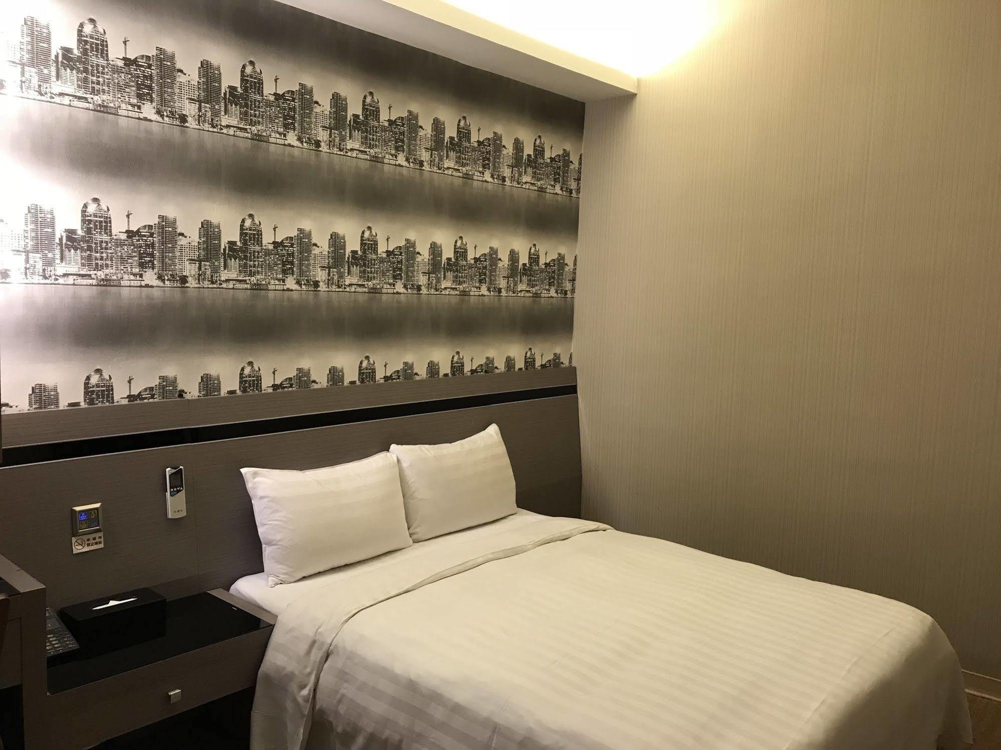 Military 75 Hotel Ταϊχούνγκ Εξωτερικό φωτογραφία