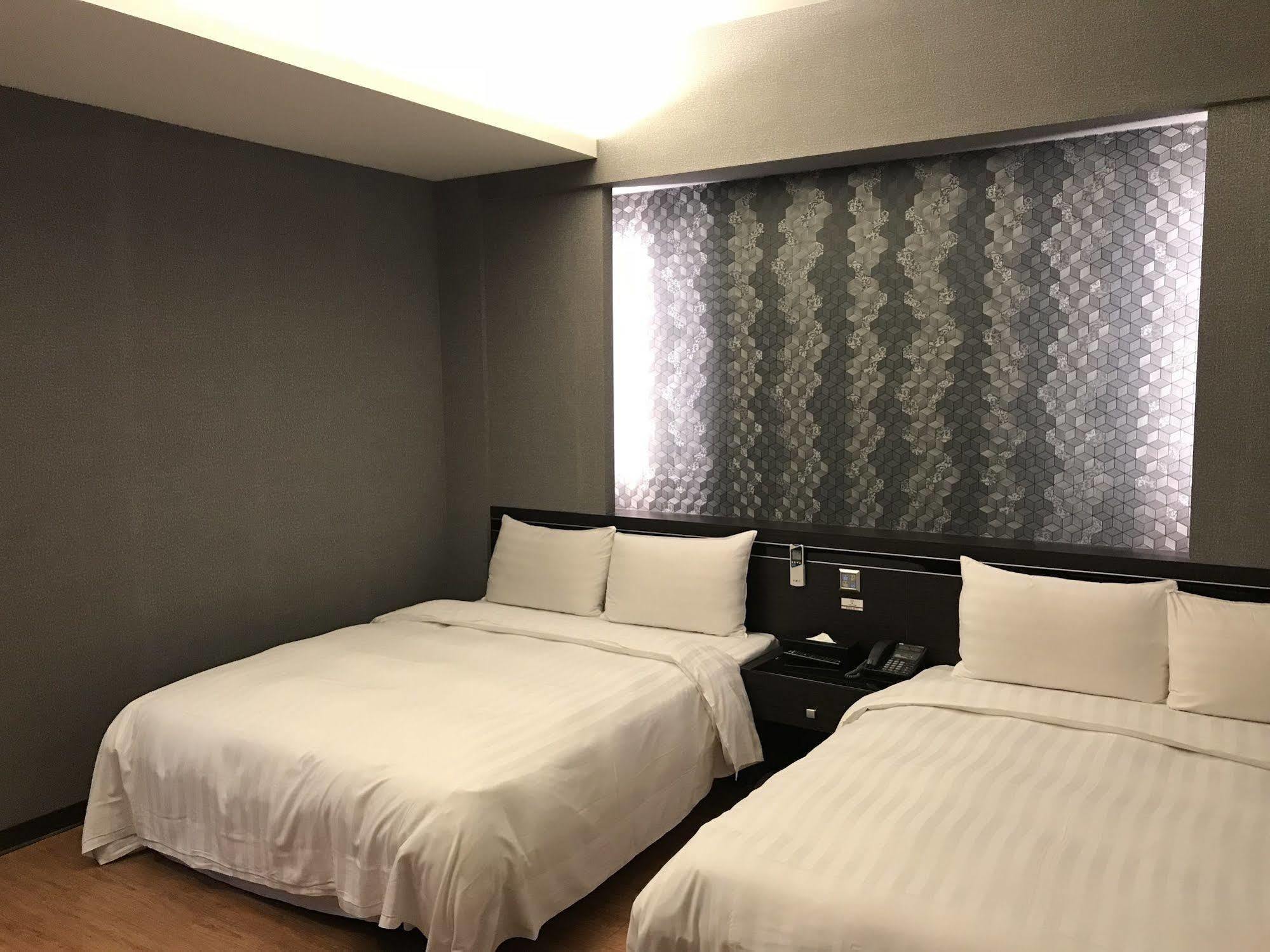 Military 75 Hotel Ταϊχούνγκ Εξωτερικό φωτογραφία